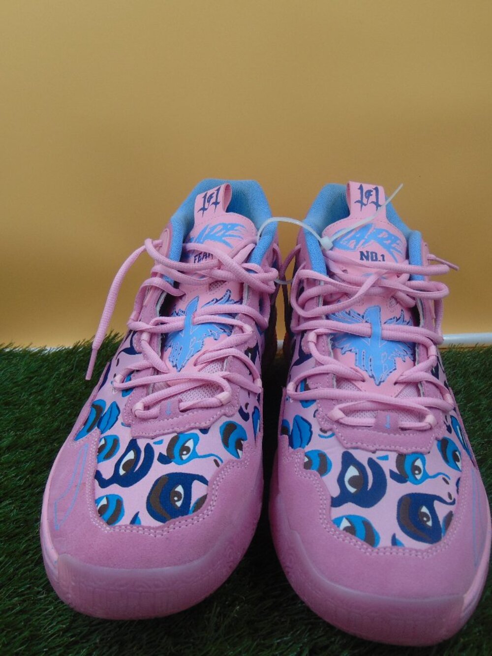Puma LaMelo Ball MB.01 Pink Blue “M.E.L.O.” Size 16 Rare Big Size New No Box